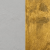 Hellgrauer Samt; goldene Beine
