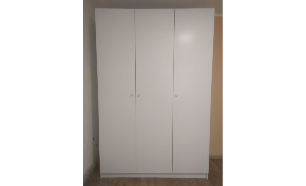 Kleiderschrank Doros Promo mit Drehtüren Weiß 3 Türen 135x48x204 (80737071)